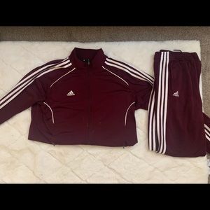 Mens adidas track suit in burgundy. Lightly worn and in great condition